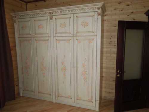 Шкафы с росписью 